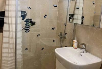 Garsonieră decomandată în Titan - 4