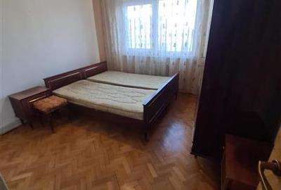 Apartament cu 3 camere decomandat, mobilat în Răcădău - 4