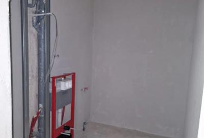 Apartament cu 3 camere decomandat în Săsar