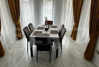 Casă cu 5 camere cu Teren 570 Mp în Nufărul