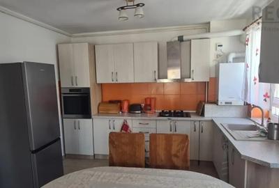 Apartament cu 2 camere decomandat, mobilat în Central - 2