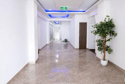 Apartament cu 3 camere în Tractorul - 2