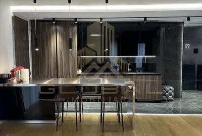 Apartament cu 2 camere semidecomandat, mobilat în Central