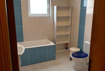 Casă cu 6 camere cu Teren 310 Mp în Apărătorii Patriei - 1