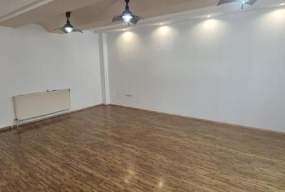 Sediu perfect pentru firma - casa P 1 M, zona  Intrare A3 - 6