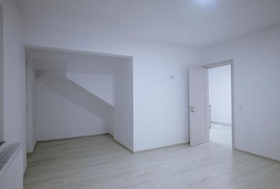 Casă cu 4 camere cu Teren 300 Mp în Micro 3 - 2