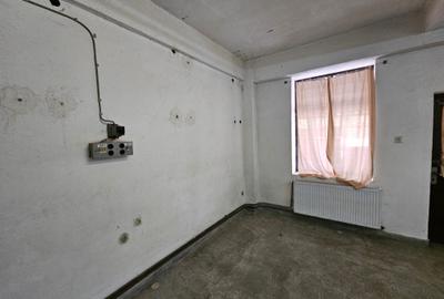 Ansamblu imobiliar, 2 corpuri, cu spațiu comercial, în Timișoara, zona Crișan - 28