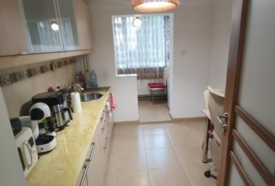 Apartament 3 camere-Parcul Teiul Doamnei  -Strada Brebu -67MP - 3