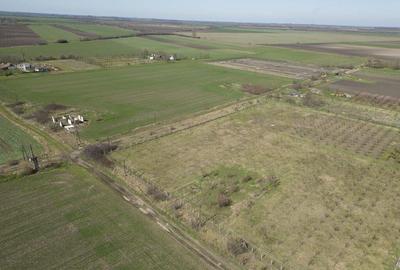 Teren intravilan de 1400 mp in Battonya - 1