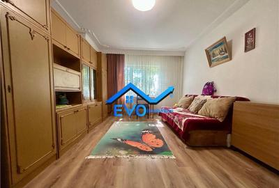 Apartament de cu 3 camere, decomandat, etaj 1, Tomesti