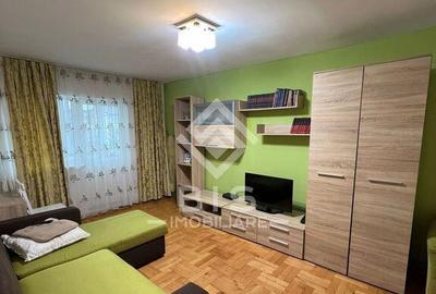 Apartament cu 3 camere decomandat în Ștefan cel Mare