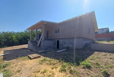 CASA INDIVIDUALA 4 CAMERE , VALEA ADANCA - 4