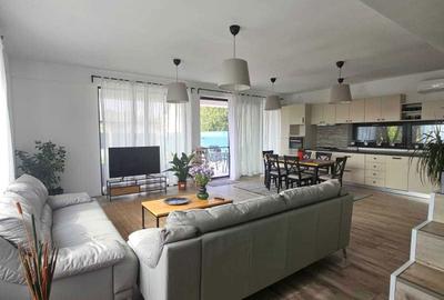 Casă cu 4 camere cu Teren 265 Mp în Tamași - 1