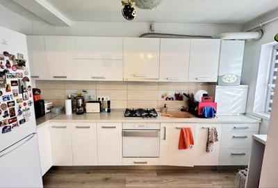 Apartament 3 camere balcon  boxa si loc de parcare zona Calea  Cisnadiei - 3