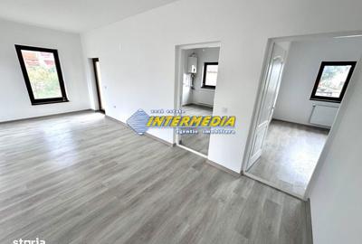 Casă cu 3 camere cu Teren 330 Mp în Micești - 15