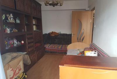 Apartament trei camere, etaj 1, CT, termopan, liber, Casa de Cultura - 5