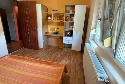 Apartament cu 3 camere semidecomandat în Central - 5