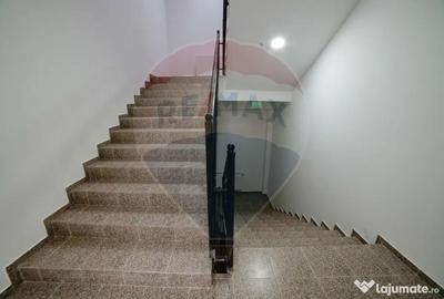 Spațiu comercial, de 2,300 mp, în Central - 5