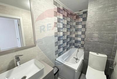 Casă cu 6 camere cu Teren 7661 Mp în Măneciu - 4