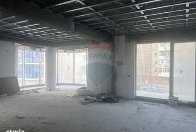 Spațiu comercial, de 2,180 mp, în Central - 9