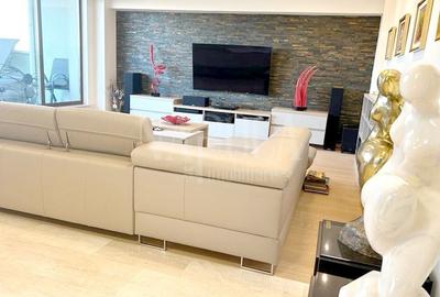 Penthouse cu 3 camere decomandat în Nufărul - 2