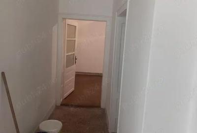 Apartament cu 3 camere decomandat în Central - 7