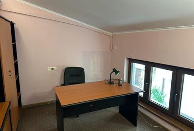 Casă individuală cu 5 camere cu Canalizare în Parcul Carol - 15