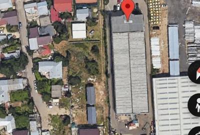 Teren de 400 mp, în Central