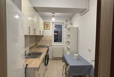 Apartament cu 2 camere semidecomandat, mobilat în 13 Septembrie - 8