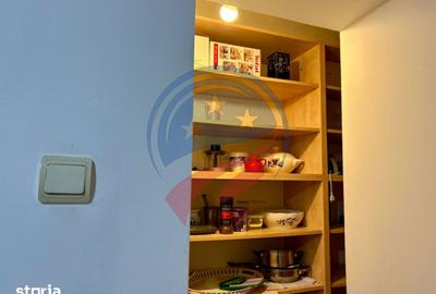 Apartament cu 4 camere decomandat în 1 Mai - 9