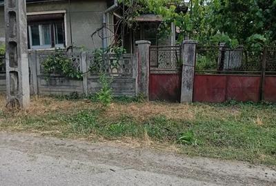 Casa ?i gradina 2100 mp - 1