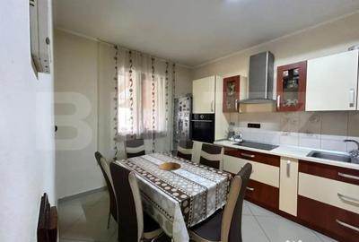 Casă cu 7 camere cu Teren 900 Mp în Central