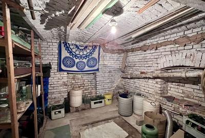 Casa interbelica de vanzare, 4 camere, ultracentral Galati - 11