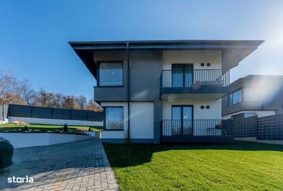 Casă cu 4 camere în Rădaia - 8