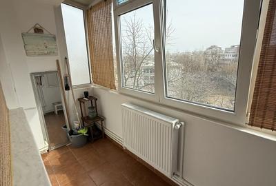 Apartament cu 2 camere semidecomandat în Tomis III - 21