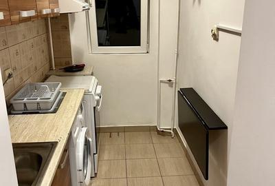 Apartament cu 2 camere decomandat în Berceni
