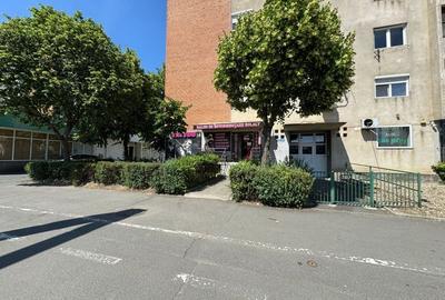 Apartament cu 2 camere decomandat în UTA - 7