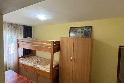 Apartament cu 2 camere, etajul 3/4, zona Podu Ros - 3