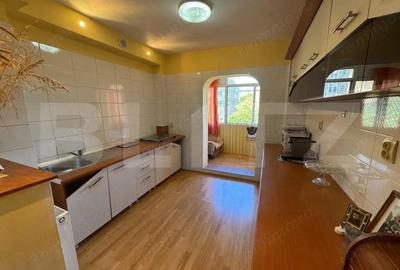 Apartament de 2 camere, decomandat, etaj intermediar, zona Casa Shaorma - 2