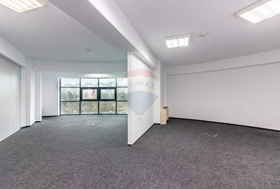 Birou, de 245 mp, în Baba Novac - 2