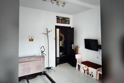 Apartament cu 4 camere decomandat în Inel II - 15