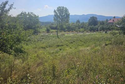 Teren de 1045 mp, în Central - 2