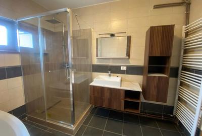 Casă cu 3 camere cu Teren 434 Mp în Central - 5