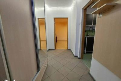 Apartament cu 3 camere decomandat, mobilat în 13 Septembrie