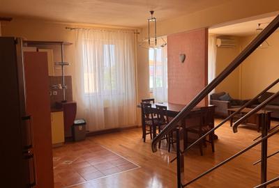 Apartament cu 3 camere decomandat, mobilat în Elisabetin