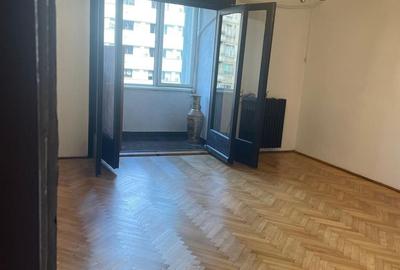 Apartament cu 4 camere decomandat în Romană - 2
