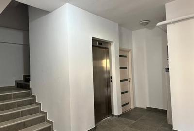 Spațiu comercial, de 210 mp, în Central - 11