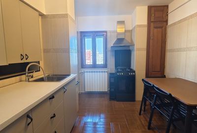 Apartament cu 2 camere decomandat în Malu Roșu - 12