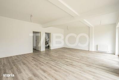 Casă cu 4 camere decomandat în Rășinari - 2