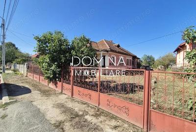 Casă cu 3 camere cu Teren 2455 Mp în Primăverii - 2